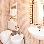 Residenza Ai Giardini Bed and breakfast 2*