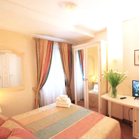 Bed & Breakfast Residenza Ai Giardini 2*